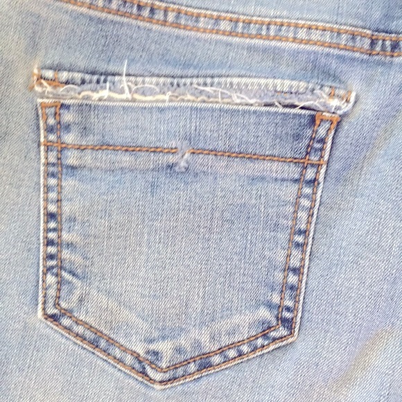 St Johns Bay Straight Leg Jeans Med Wash -Size 10P - Picture 6 of 8